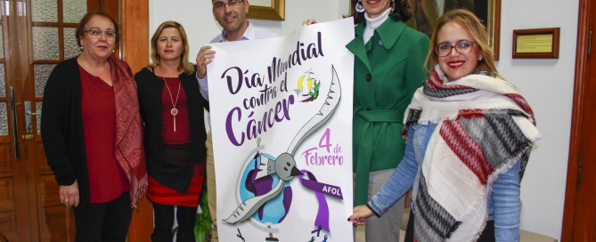 El alcalde de Teguise, Oswaldo Betancort, recibió a las representantes de la Asociación de Familias Oncohematológicas de Lanzarote y le trasladó el respaldo de la Corporación