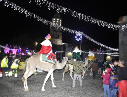El Ayuntamiento de Teguise celebra la llegada de los Reyes Magos con una cabalgata inclusiva