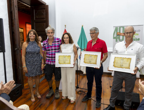 Teguise celebra el 40º aniversario del Mercadillo de la Villa con un homenaje a los alcaldes de las últimas cuatro décadas