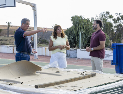 Las canchas deportivas de Costa Teguise continúan su renovación con las obras en la calle La Laguna