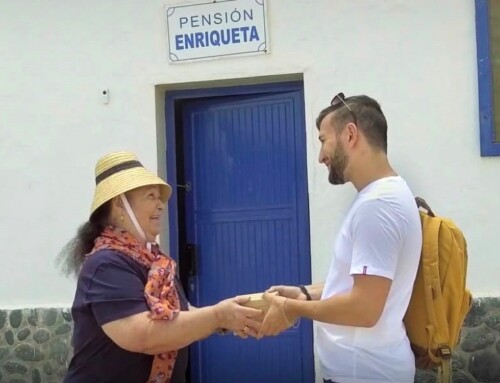 El Ayuntamiento de Teguise felicita a las pensiones Enriqueta y Girasol por su reconocimiento como Distinguidas del Turismo 2026