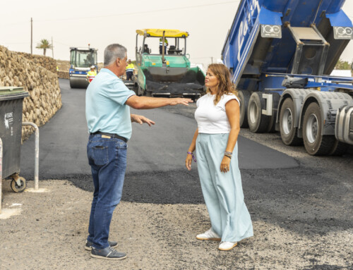 Teguise refuerza la mejora de sus calles con nuevos trabajos de asfaltado en Teseguite